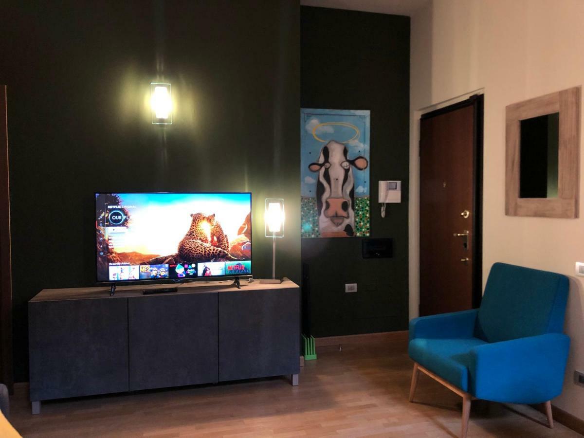 Apartamento La Via Degli Artisti Arona Exterior foto
